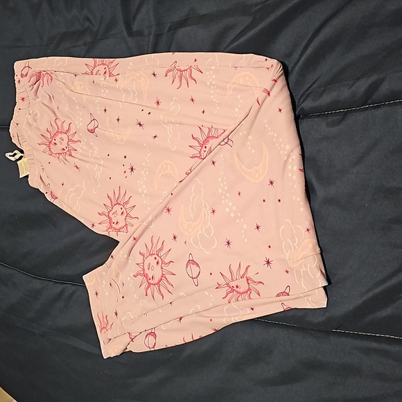 Women's pajama set - Picture 2 of 8